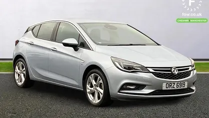 Used Vauxhall Astra SRi 150 HP (110 kW) 2019 Silver Hatchback