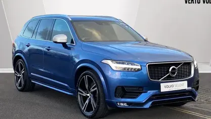 Usado Volvo XC90 R-Design Pro 235 HP (172 kW) 2018 Azul SUV