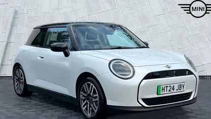 Used Mini Cooper Classic 160 kW (218 HP) 2026 Hatchback