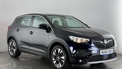 Mauve/purple Used 2018 Vauxhall Grandland X Sport SUV | £9,550 (Fair price)