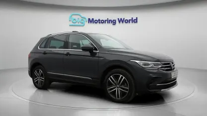 Used VW Tiguan Elegance 245 HP (180 kW) 2023 Grey SUV