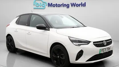 Used Vauxhall Corsa-e Elite 100 kW (136 HP) 2020 White Hatchback