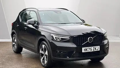 Used Volvo XC40 Plus 163 HP (119 kW) 2025 SUV