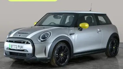 Used Mini Cooper Level 2 135 kW (184 HP) 2023 Hatchback