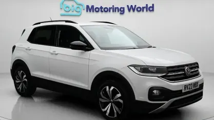 Usado VW T-Cross Black Edition 110 CV (80 kW) 2023 Blanco SUV