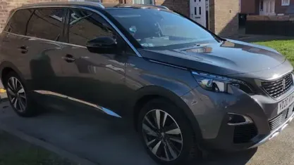 Usado Peugeot 5008 Premium 131 CV (96 kW) 2020 SUV
