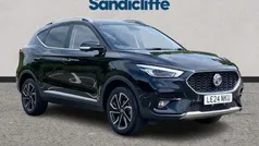 Metallic black pearl Used 2023 MG ZS Exclusive Sedan | £15,227 (Fair price)