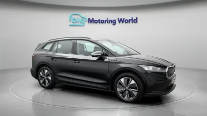 Usado Skoda Enyaq iV ecoSuite 150 kW (204 HP) 2022 Preto SUV