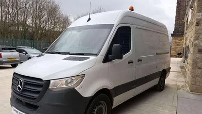 Used Mercedes Sprinter Progressive 170 HP (125 kW) 2023 Van