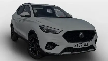 Usado MG ZS Exclusive 106 HP (77 kW) 2023 Branco SUV