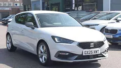 White New 2025 Seat Arona Xperience Lux SUV | £21,790 (Fair price)