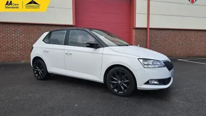 Używany Skoda Fabia Colour Edition 95 KM (69 kW) 2021 Biały Hatchback