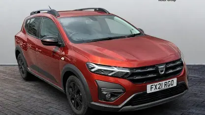 Used Dacia Jogger Extreme 110 HP (80 kW) 2022 Brown MPV