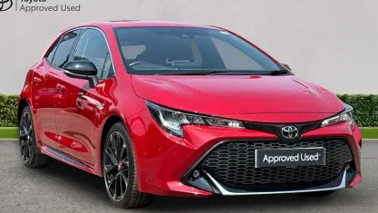 Used Toyota Corolla Sport 122 HP (89 kW) 2022 Red Hatchback