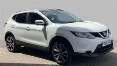 White Used 2016 Nissan Qashqai Tekna SUV | £10,570 (Fair price)