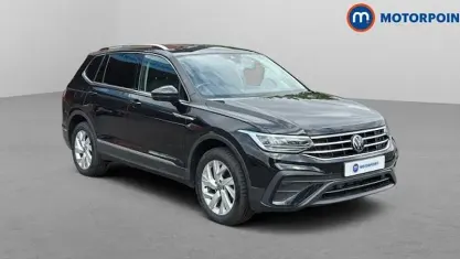Used VW Tiguan Allspace Life 150 HP (110 kW) 2024 Black SUV