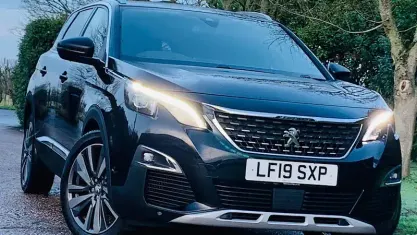 Used Peugeot 5008 Premium 131 HP (96 kW) 2019 Black SUV