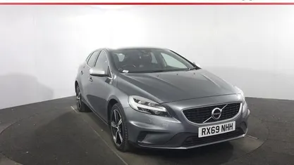 Used Volvo V40 R-Design 152 HP (111 kW) 2019 Hatchback