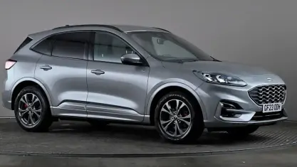 Gebraucht Ford Kuga ST-Line 150 PS (110 kW) 2023 Silber SUV