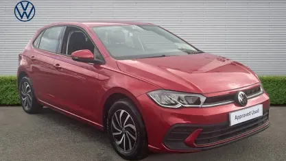 Used VW Polo Life 95 HP (69 kW) 2022 Red Hatchback