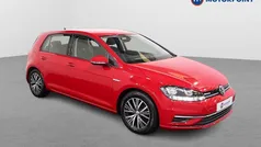 Used 2019 VW Golf VII SE Hatchback | £12,699 (Fair price)