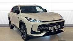 Used 2025 MG HS Trophy SUV | £22,228 (Fair price)