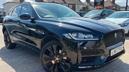 Used Jaguar F-Pace R-Sport 300 HP (220 kW) 2017 Black SUV