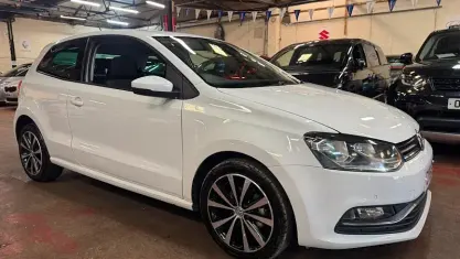 Used VW Polo Match 90 HP (66 kW) 2016 White Hatchback