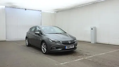 Used Vauxhall Astra SRi 150 HP (110 kW) 2018 Grey Hatchback