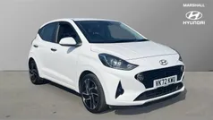 White Used 2022 Hyundai i10 Premium Hatchback | £11,332 (Fair price)