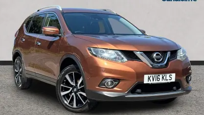 Used Nissan X-Trail Tekna 130 HP (95 kW) 2015 Orange SUV