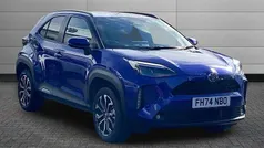 Juniper blue Used 2025 Toyota Yaris Hybrid Design SUV | £23,350 (Fair price)
