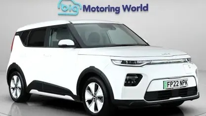 Used Kia Soul 150 kW (204 HP) 2022 White SUV