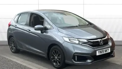 Used Honda Jazz SE 102 HP (75 kW) 2019 Grey Hatchback
