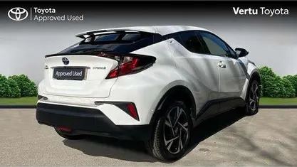 Used Toyota C-HR Design 122 HP (89 kW) 2023 White SUV