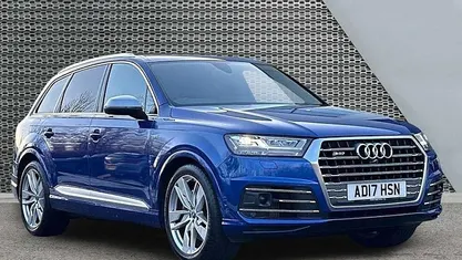 Blue Used 2017 Audi SQ7 Design SUV | £37,178 (Fair price)