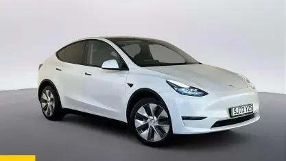 Usado Tesla Model Y Long Range AWD 286 kW (389 HP) 2025 SUV