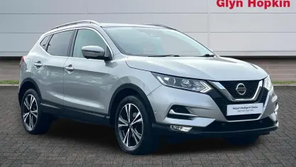 Used Nissan Qashqai N-Connecta 140 HP (102 kW) 2019 Silver SUV