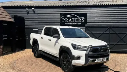 Used Toyota HiLux 204 HP (150 kW) 2024 Pickup