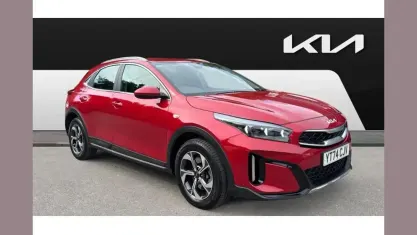 Used Kia XCeed 140 HP (102 kW) 2024 Red SUV
