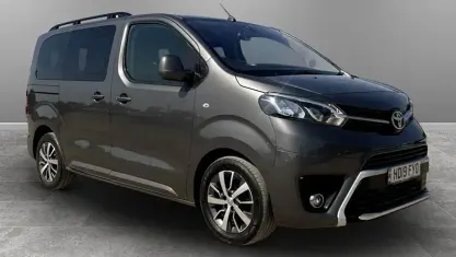 Used Toyota Proace Verso 150 HP (110 kW) 2019 Grey Estate