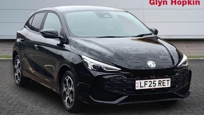 Begagnad MG MG3 Trophy 194 HK (142 kW) 2025 Svart Halvkombi