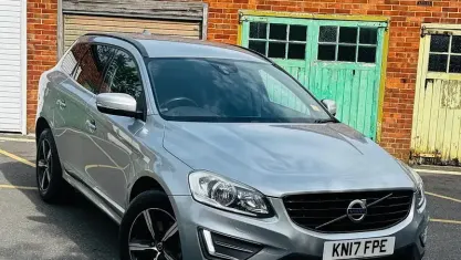 Used Volvo XC60 R-Design 190 HP (139 kW) 2017 SUV