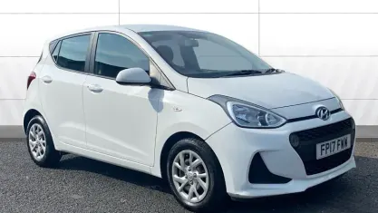 Used Hyundai i10 SE 88 HP (64 kW) 2017 White Hatchback