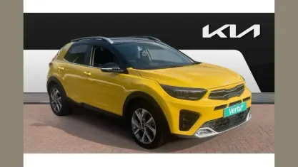 Used Kia Stonic GT-Line S 120 HP (88 kW) 2023 Yellow SUV