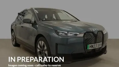 Begagnad BMW iX Sport Line 239 kW (326 HK) 2023 Blå SUV