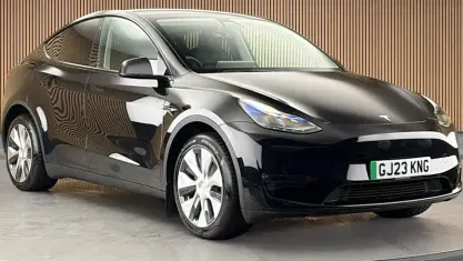 Used Tesla Model Y Long Range AWD 378 kW (514 HP) 2023 Black SUV