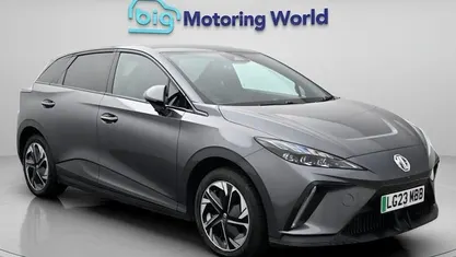 Begagnad MG MG4 EV Trophy 150 kW (204 HK) 2025 Halvkombi