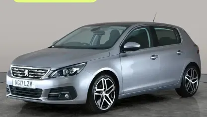 Używany Peugeot 308 Allure 131 KM (96 kW) 2020 Hatchback