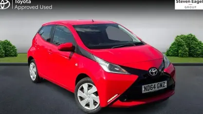 Used Toyota Aygo X-play 69 HP (50 kW) 2018 Hatchback